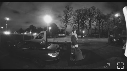 SANTA CAUGHT ON DOORBELL! (V2)